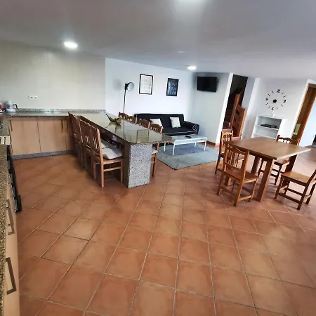 Casa De Bronllo *